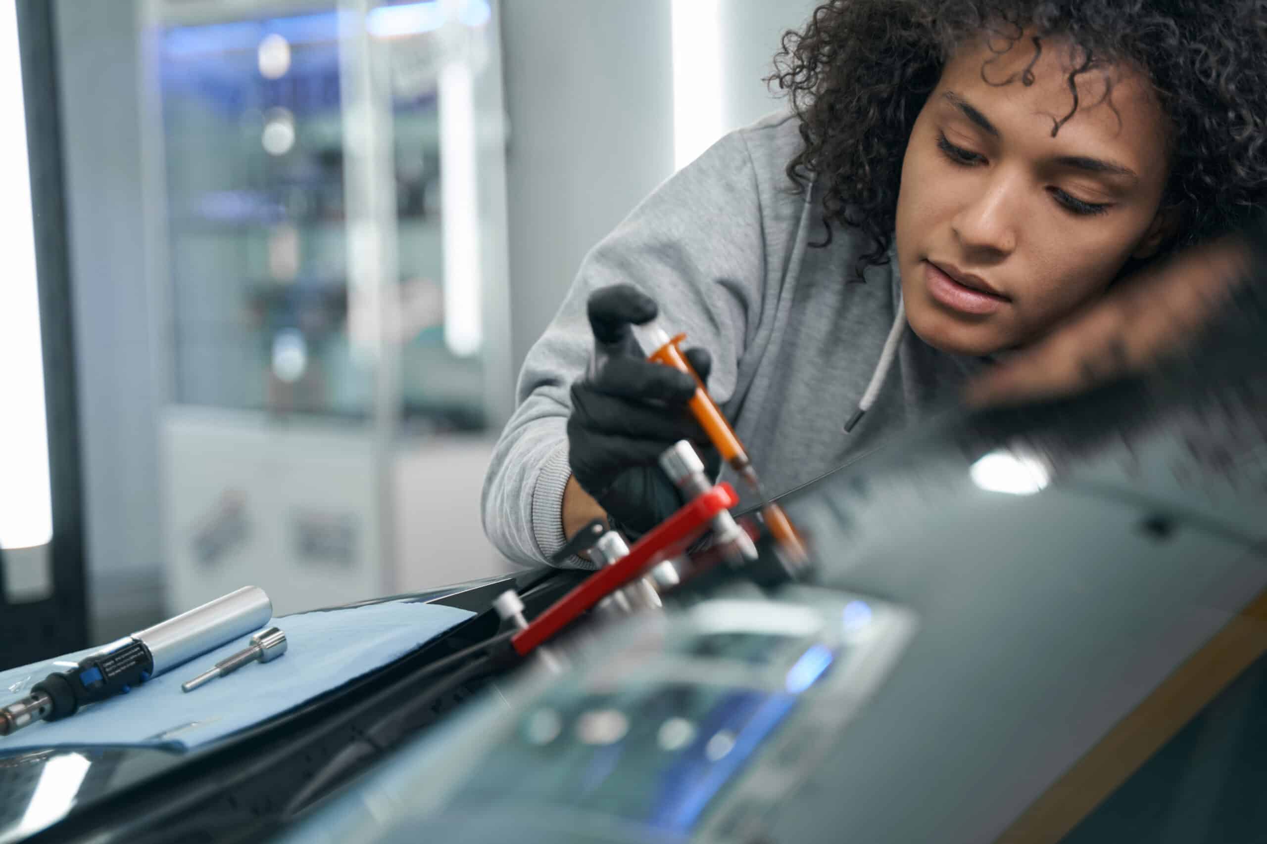 Automotive Glass Technician